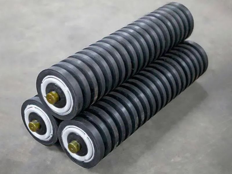 緩沖托輥 耐磨性好 規(guī)格齊全，量大從優(yōu) 直接出廠，歡迎咨詢(xún)！